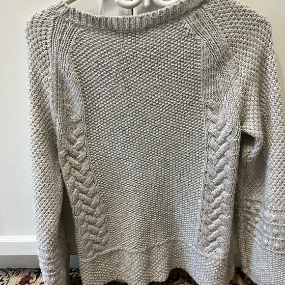 2/$35 Grey Ann Taylor Cable-knit wide sleave Sweater. Excellent condition - Picture 2 of 5